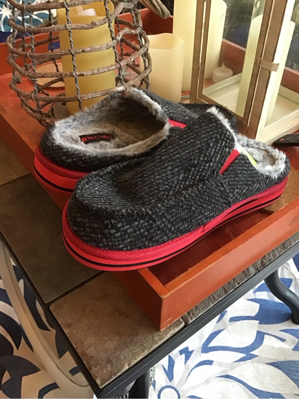NWT ONCAI Faux-Fur Lined Slip-On Slippers